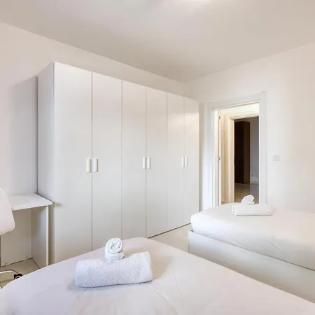 Appartamento Beautiful 3br Homes With Comfy Beds, Wifi & Ac By 360 Estates