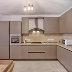 Beautiful 3br Homes With Comfy Beds, Wifi & Ac By 360 Estates *