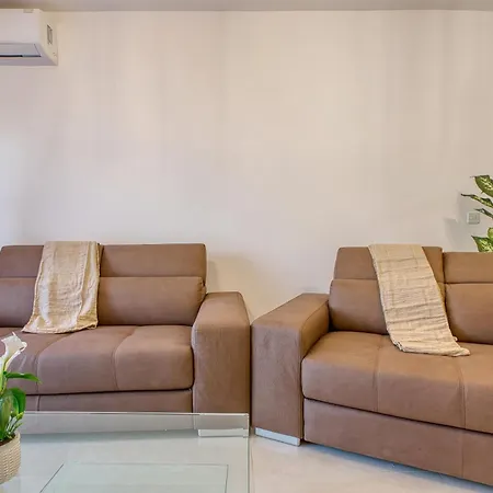 Beautiful 3br Homes With Comfy Beds, Wifi & Ac By 360 Estates