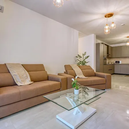 Lägenhet Beautiful 3br Homes With Comfy Beds, Wifi & Ac By 360 Estates *