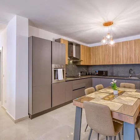 Beautiful 3br Homes With Comfy Beds, Wifi & Ac By 360 Estates Naxxar