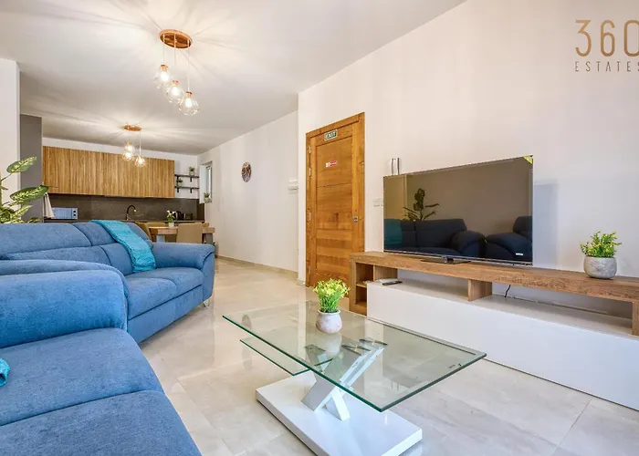 Beautiful 3br Homes With Comfy Beds, Wifi & Ac By 360 Estates Lejlighed