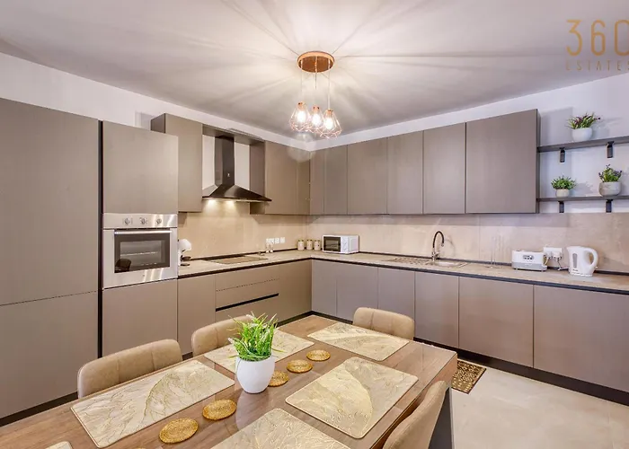 Beautiful 3br Homes With Comfy Beds, Wifi & Ac By 360 Estates Apartament Naxxar