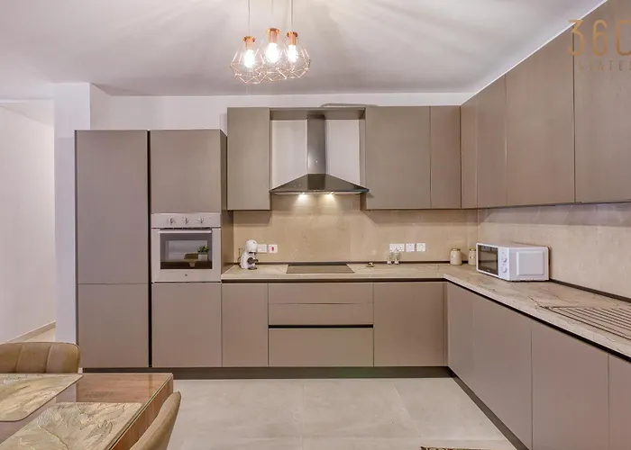 Beautiful 3br Homes With Comfy Beds, Wifi & Ac By 360 Estates *