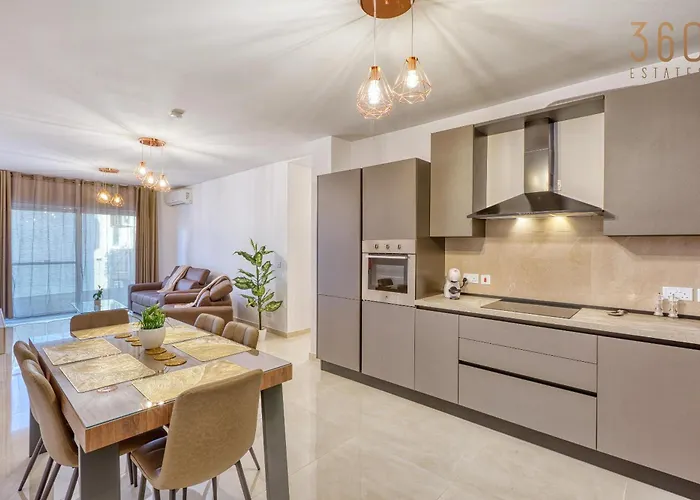 Beautiful 3br Homes With Comfy Beds, Wifi & Ac By 360 Estates Naxxar