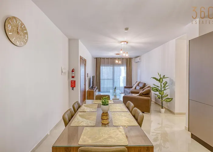 Beautiful 3br Homes With Comfy Beds, Wifi & Ac By 360 Estates