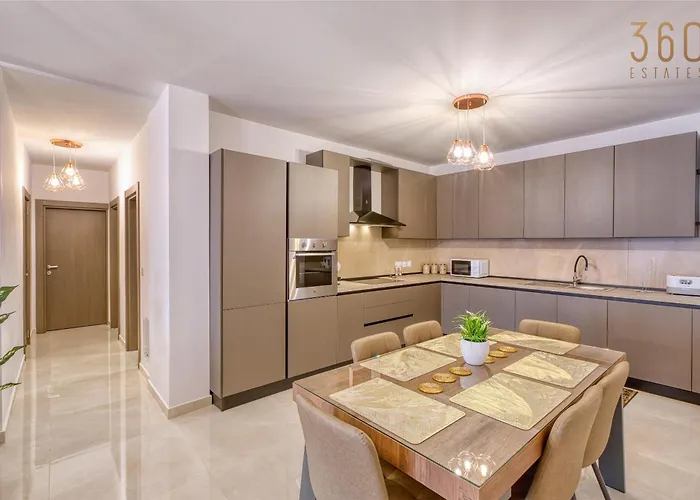 Apartament Beautiful 3br Homes With Comfy Beds, Wifi & Ac By 360 Estates *